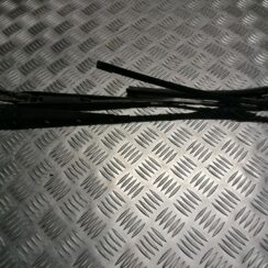 Vējstikla slotu turētāju komplekts priekš VOLVO V70 2007