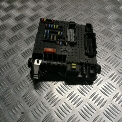 Drošinātāju bloks priekš VOLVO V70 2007