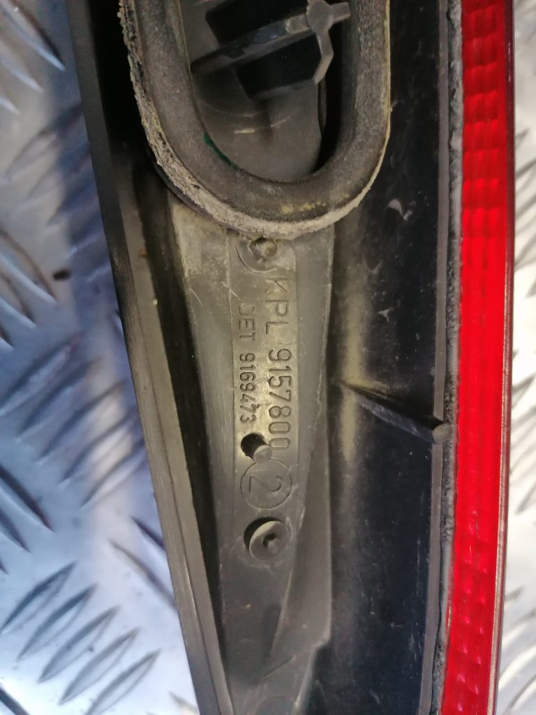 Aizmugurējais labais lukturis priekš VOLVO 850 1995 3 Aizmugurējais labais lukturis priekš VOLVO 850 1995