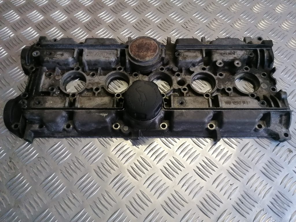 Vārstu vāks priekš VOLVO 850 1995 1 Vārstu vāks priekš VOLVO 850 1995