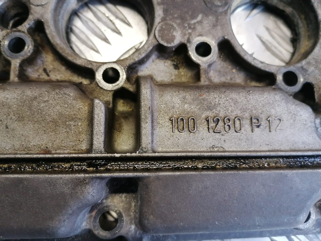 Vārstu vāks priekš VOLVO 850 1995 3 Vārstu vāks priekš VOLVO 850 1995