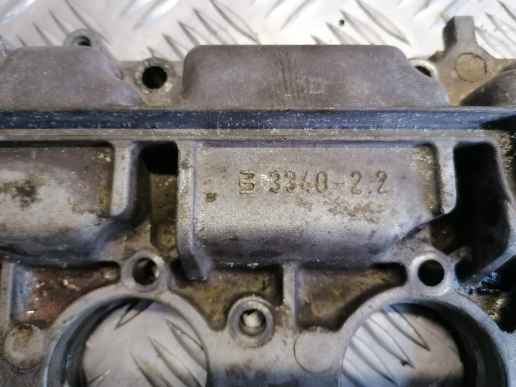 Vārstu vāks priekš VOLVO 850 1995 2 Vārstu vāks priekš VOLVO 850 1995