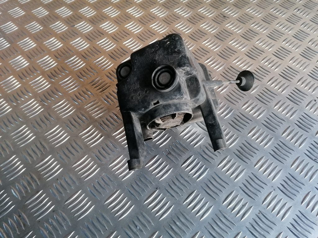 Miglas lukturis priekšā pa kreisi priekš OPEL MERIVA 2005