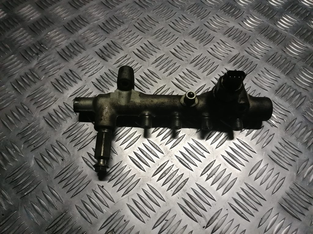 Degvielas sadales caurule priekš OPEL MERIVA 2005