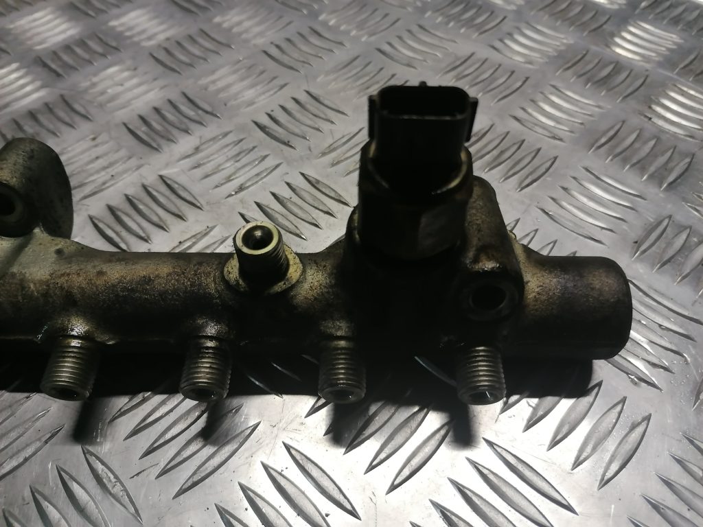 Degvielas sadales caurule priekš OPEL MERIVA 2005