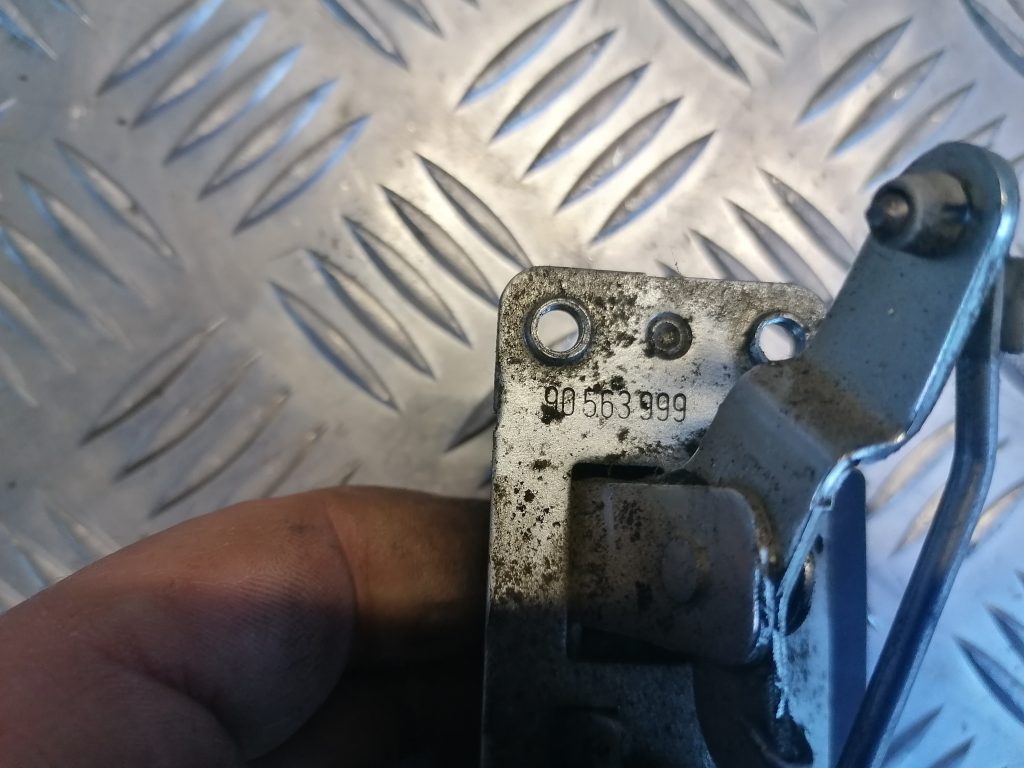 Bagāžnieka vāka slēdzene priekš OPEL MERIVA 2005