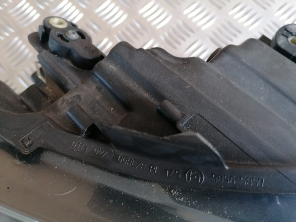 Priekšējais labais lukturis priekš VW POLO 2011 4 Priekšējais labais lukturis priekš VW POLO 2011