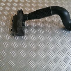 Gaisa filtra korpusa caurule priekš VW POLO 2011