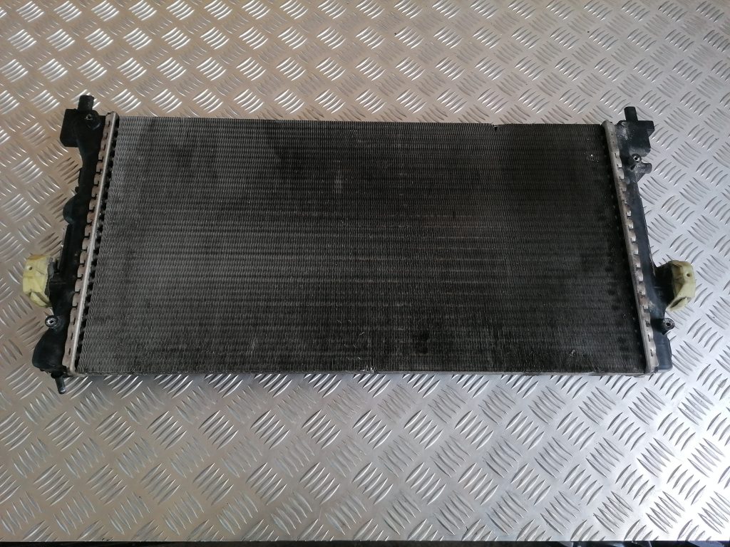 Dzesēšanas radiators priekš VW POLO 2011