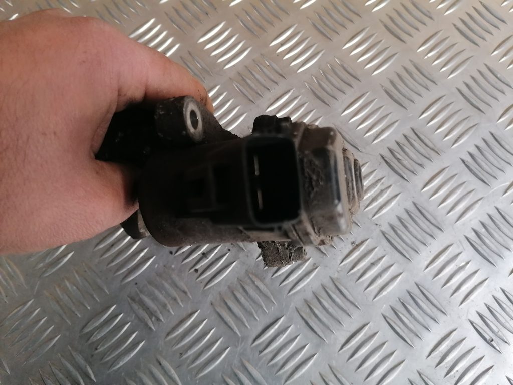 Aizmugurējais kreisais suports priekš RENAULT MEGANE 2011