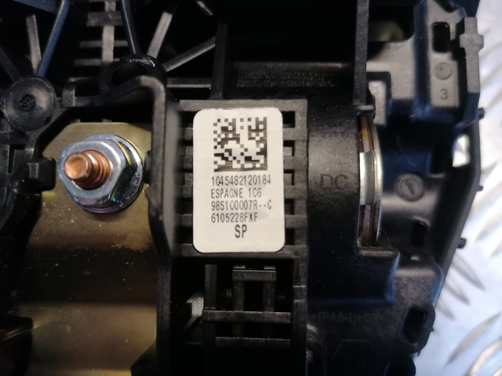 Stūres drošības spilvens priekš RENAULT MEGANE 2011