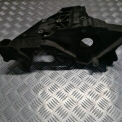 Dzinēja kronšteins priekš CHRYSLER GRAND VOYAGER 2004