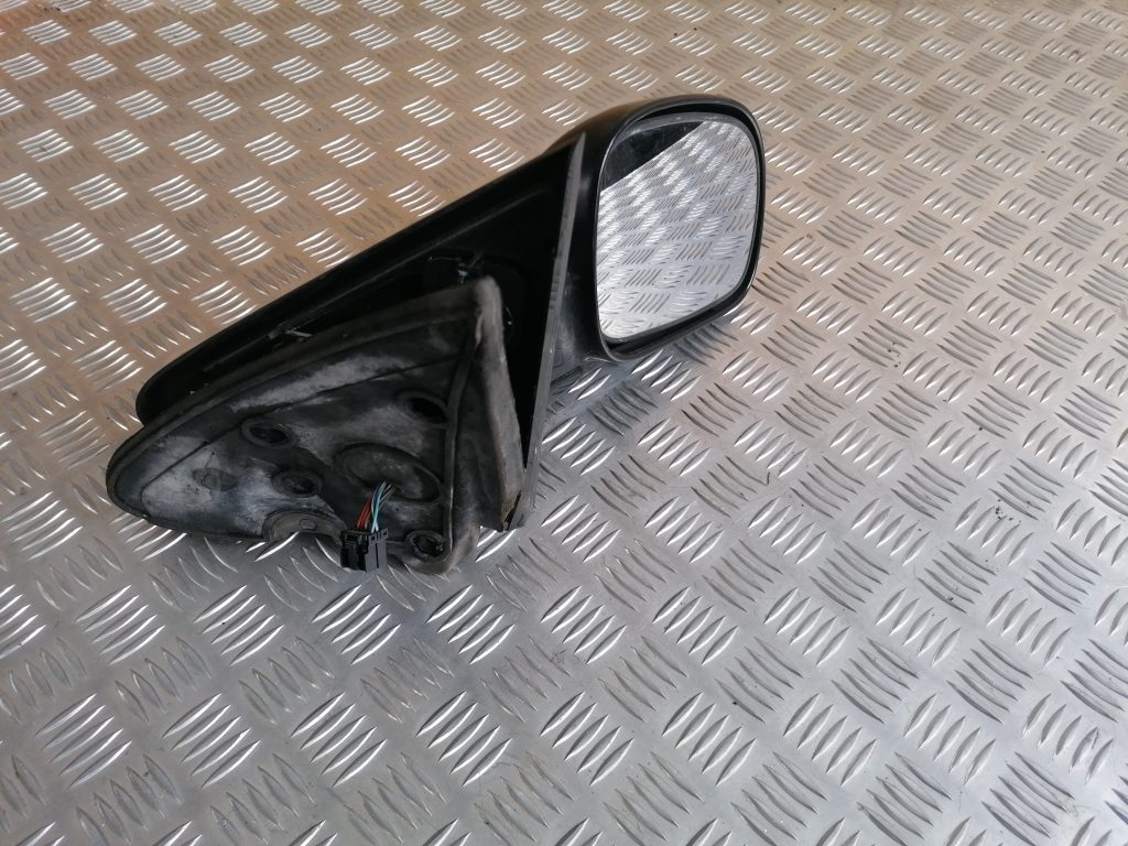 Ārējais spogulis, pa labi priekš CHRYSLER GRAND VOYAGER 2004