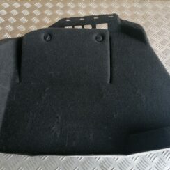 Bagāžnieka nodalījuma sānu apdare priekš OPEL ASTRA H 2006