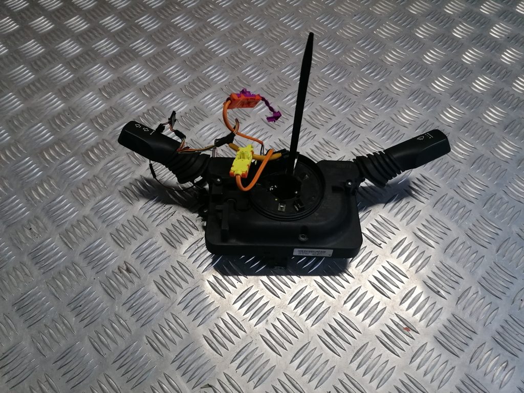 Stūres statnes slēdzis priekš OPEL ASTRA H 2006