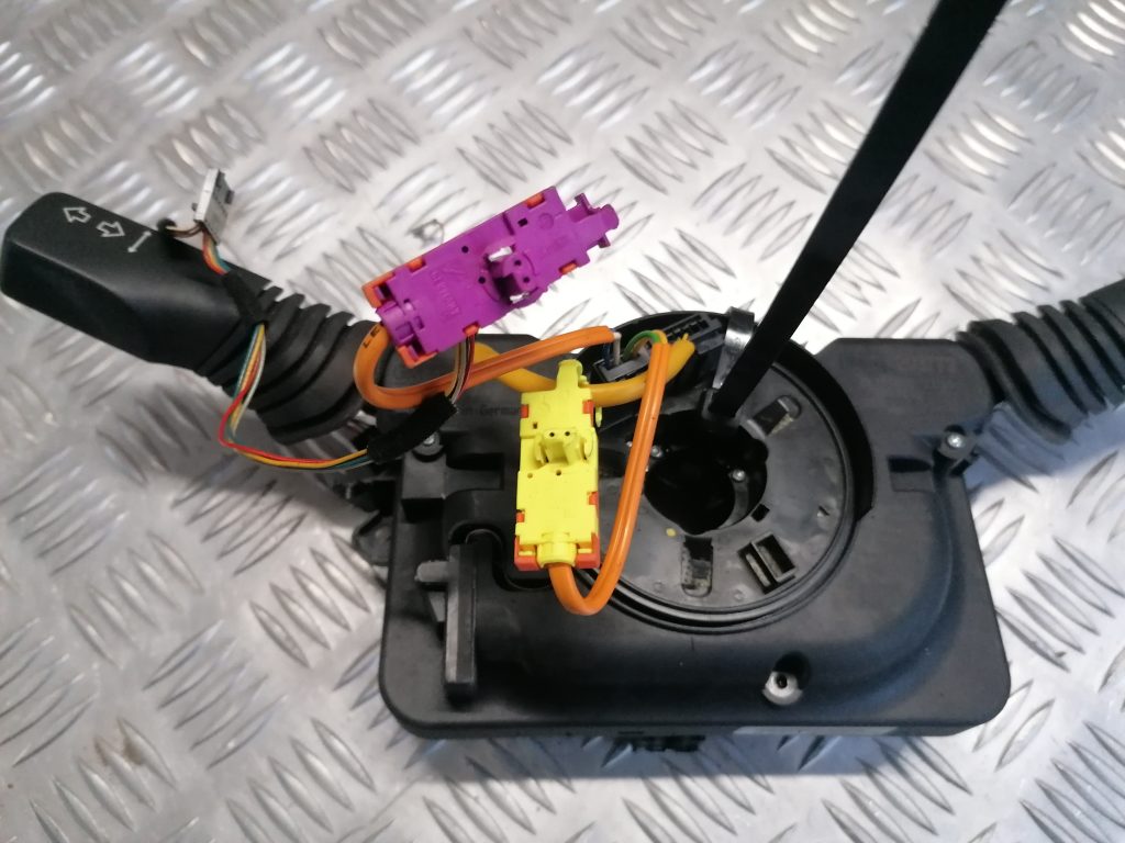 Stūres statnes slēdzis priekš OPEL ASTRA H 2006