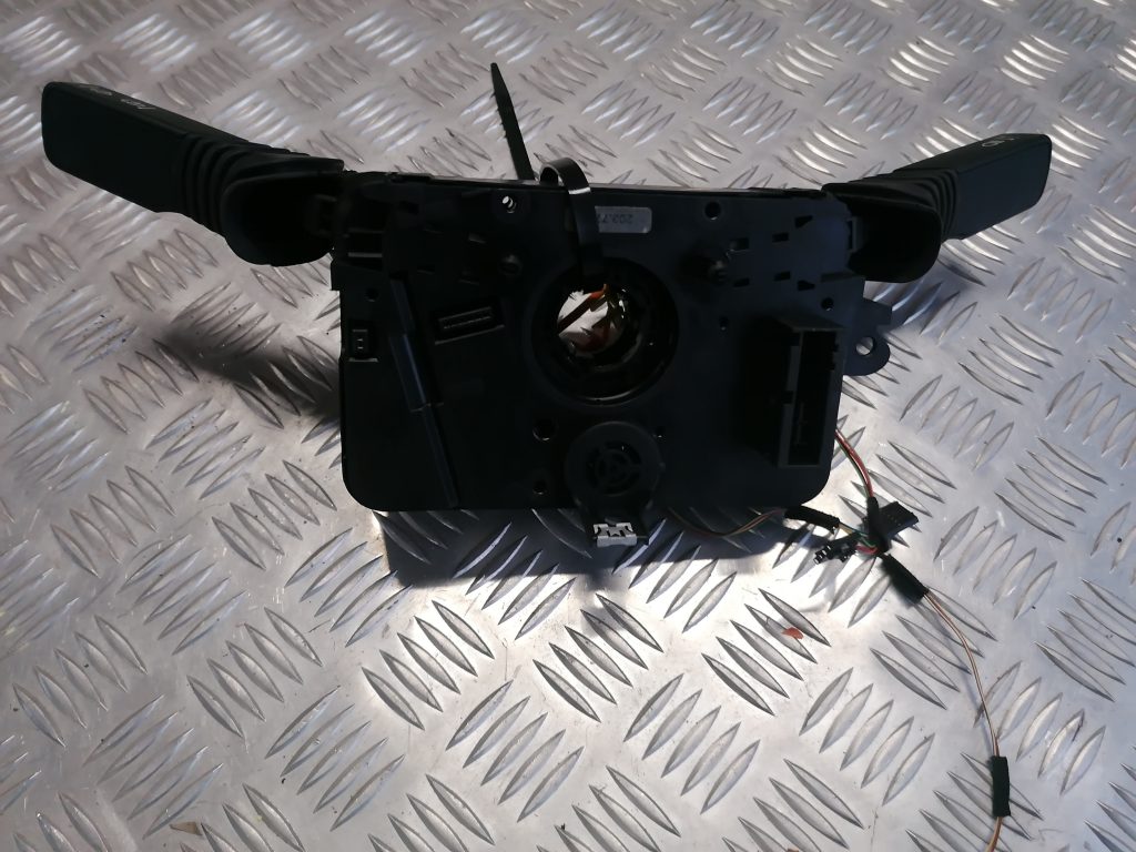 Stūres statnes slēdzis priekš OPEL ASTRA H 2006