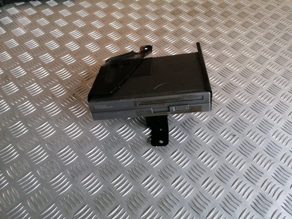 CD/DVD/Navigācijas bloks priekš TOYOTA COROLLA VERSO 2005