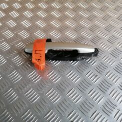 Aizmugurējāis labais durvju rokturis priekš TOYOTA COROLLA VERSO 2005