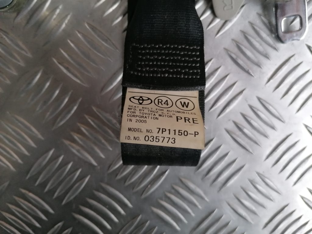 Priekšējā labā drošības josta priekš TOYOTA COROLLA VERSO 2005