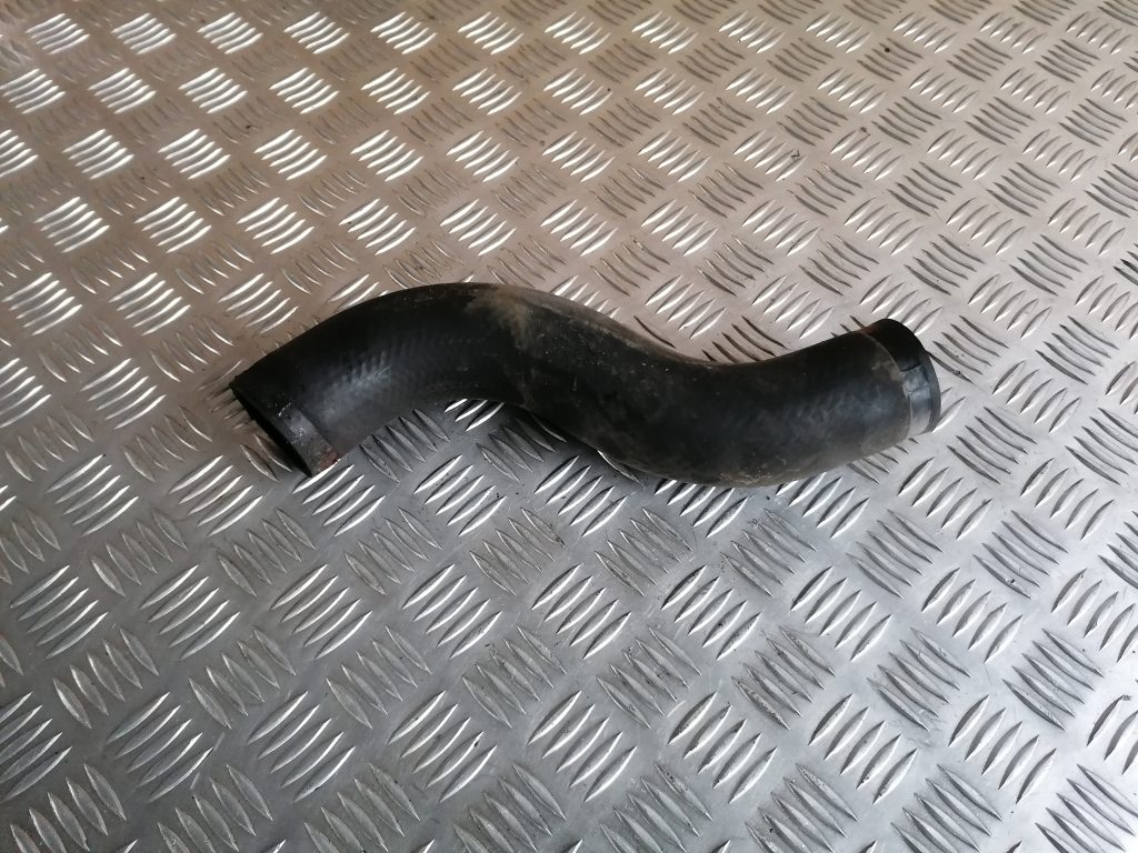 Interkulera caurule priekš TOYOTA COROLLA VERSO 2005 1 Interkulera caurule priekš TOYOTA COROLLA VERSO 2005