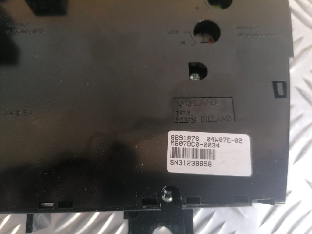 Klimata kontroles bloks priekš VOLVO V70 2004 5 Klimata kontroles bloks priekš VOLVO V70 2004