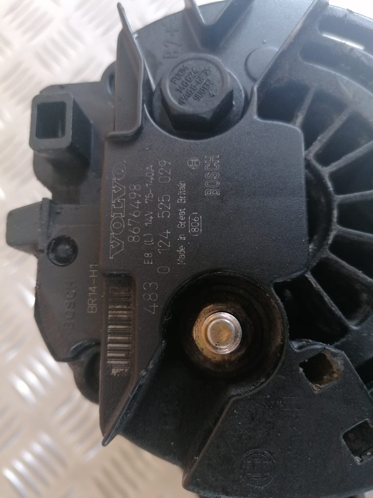 Ģenerators priekš VOLVO V70 2004 3 Ģenerators priekš VOLVO V70 2004