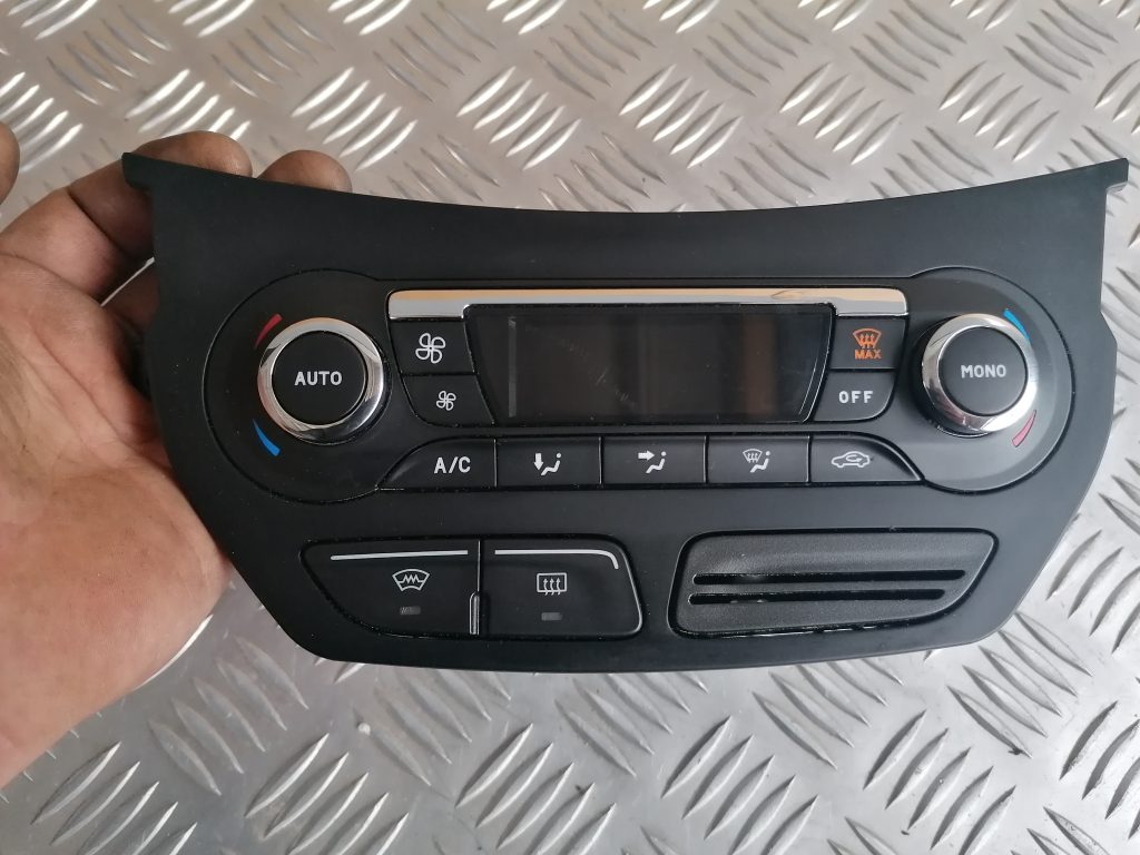 Klimata kontroles bloks priekš FORD C-MAX 2011 2 Klimata kontroles bloks priekš FORD C-MAX 2011