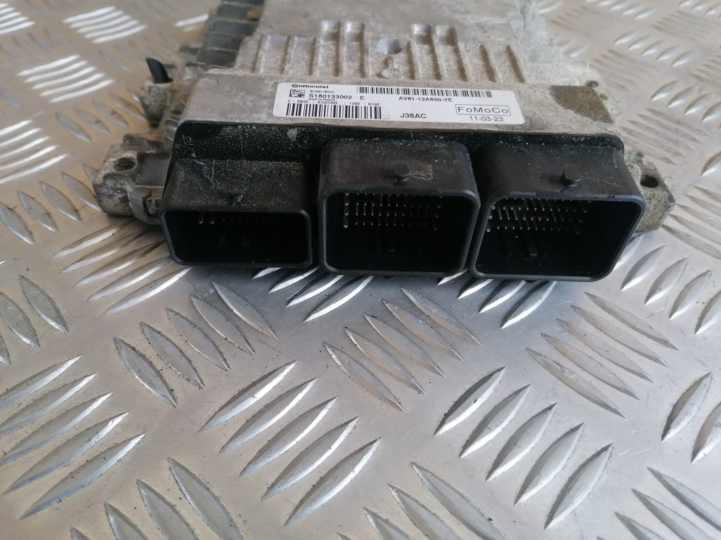 Dzinēja vadības bloks priekš FORD C-MAX 2011