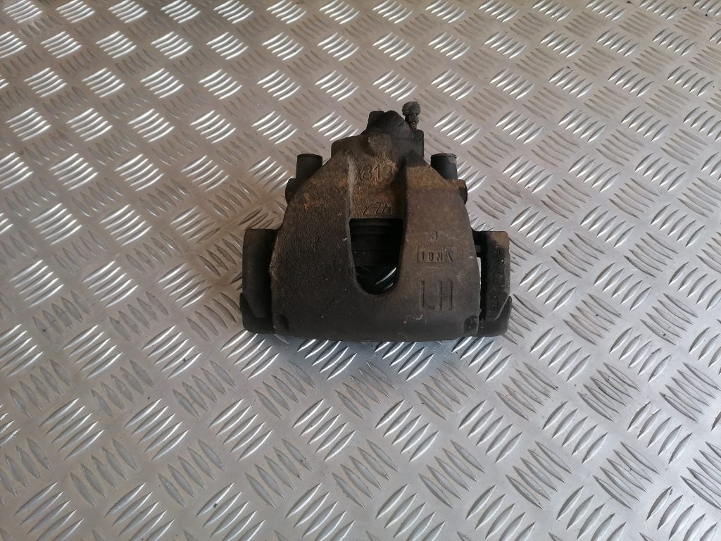 Priekšējais kreisais suports priekš FORD C-MAX 2011 1 Priekšējais kreisais suports priekš FORD C-MAX 2011