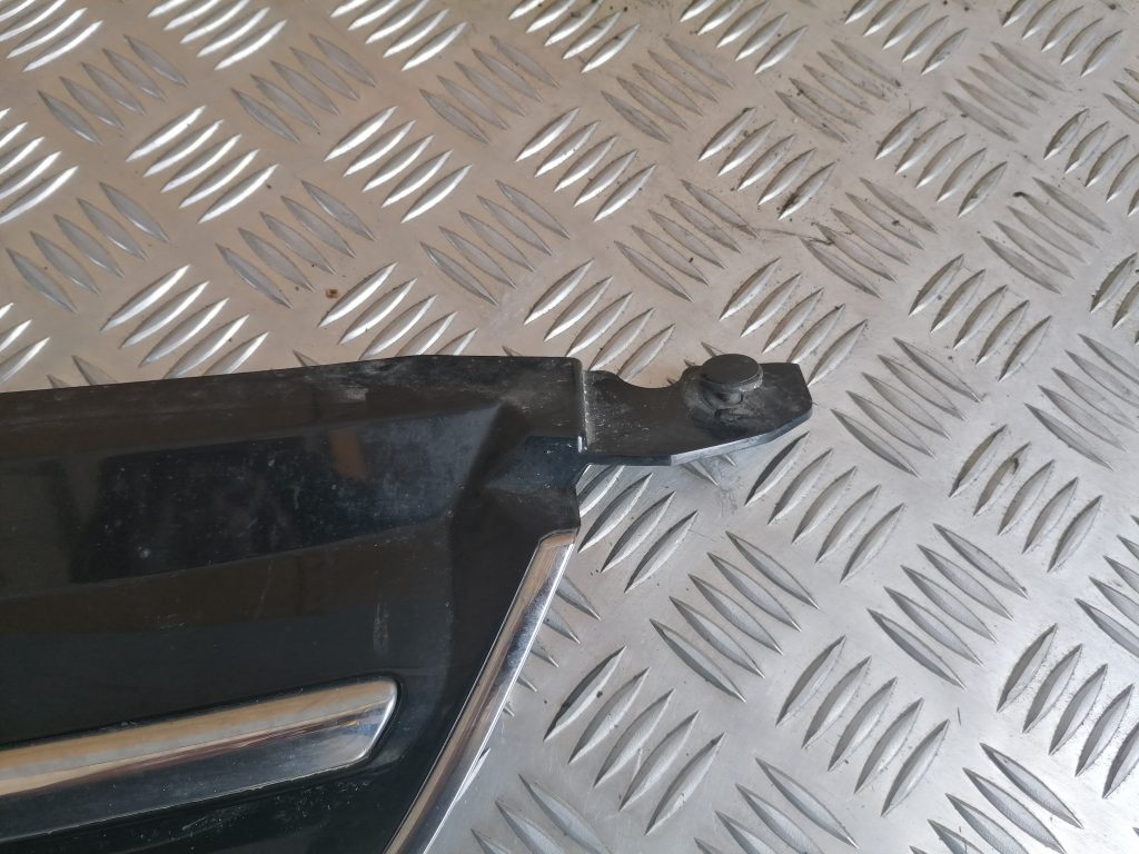 Bufera reste priekš FORD C-MAX 2011