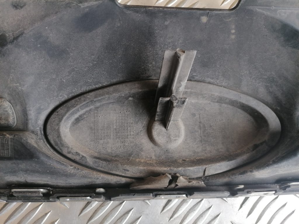 Bufera reste priekš FORD C-MAX 2011