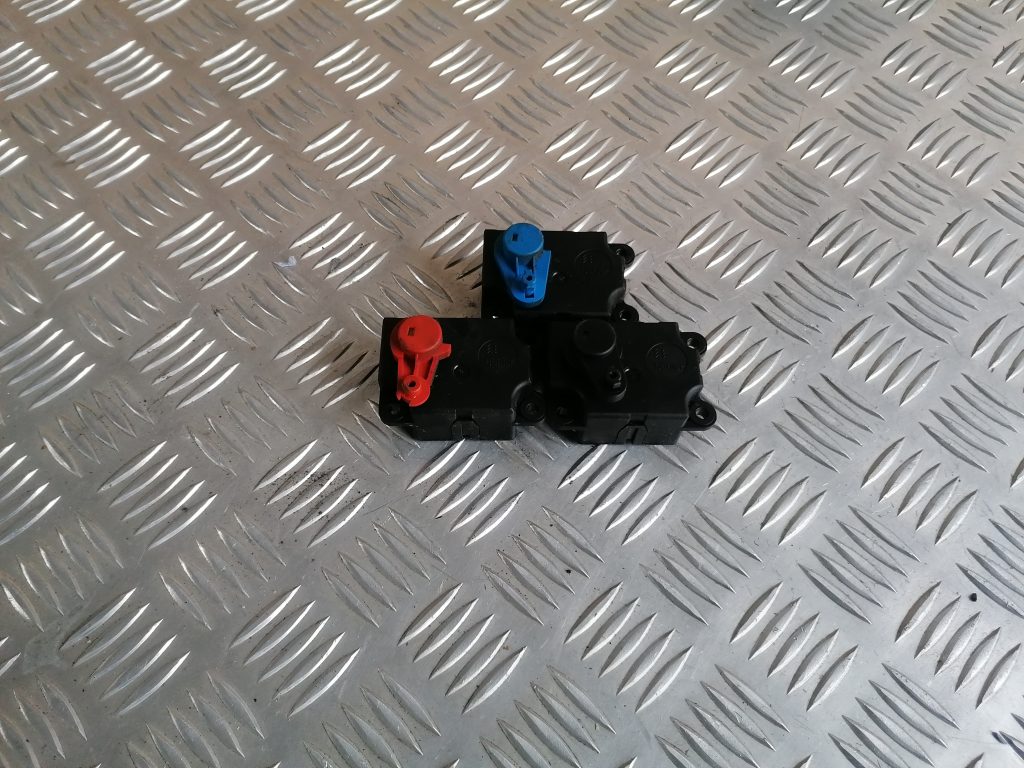 Apsildes sistēmas aktuators priekš SAAB 9-3 2002