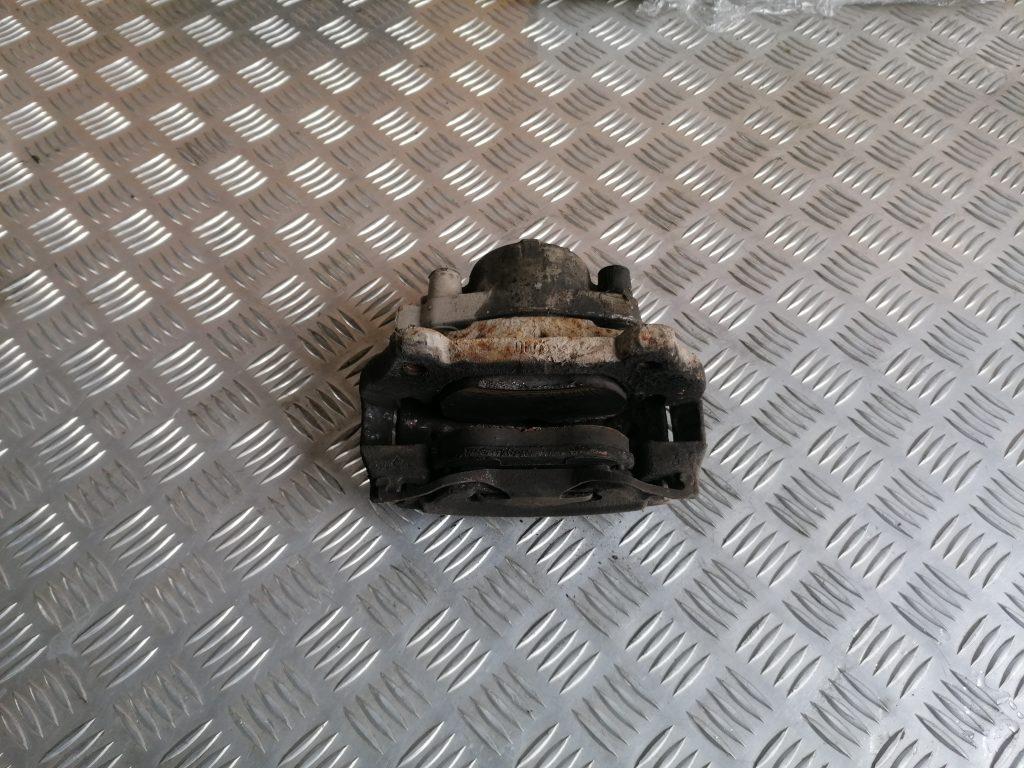 Priekšējais labais suports priekš SAAB 9-3 2002 2 Priekšējais labais suports priekš SAAB 9-3 2002