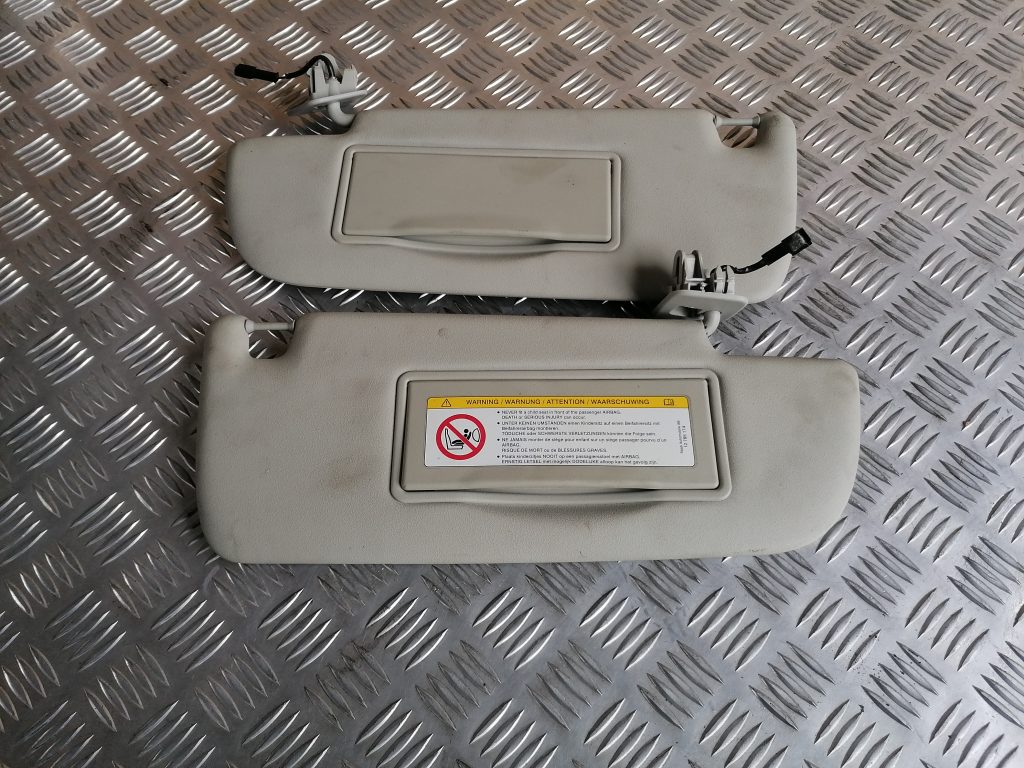 Saules aizsargs priekš SAAB 9-3 2002