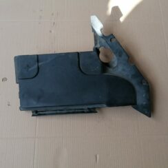 Akumulatora stiprināšanas korpuss priekš SAAB 9-3 2002