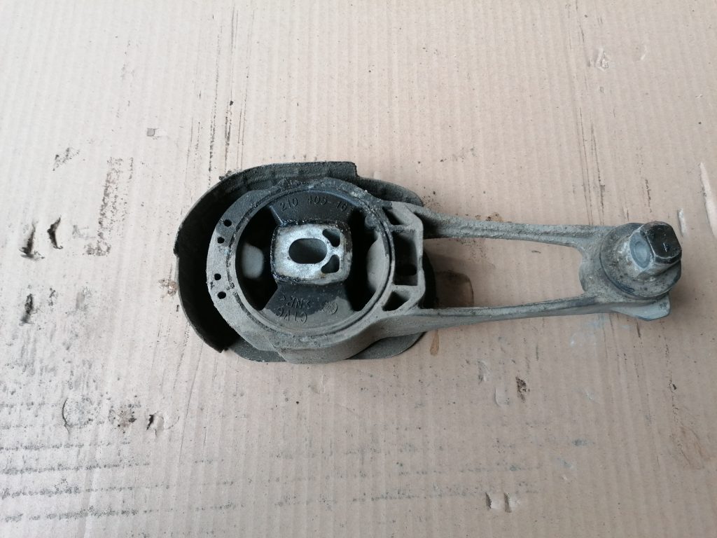 Dzinēja spilvens priekš SAAB 9-3 2002 2 Dzinēja spilvens priekš SAAB 9-3 2002