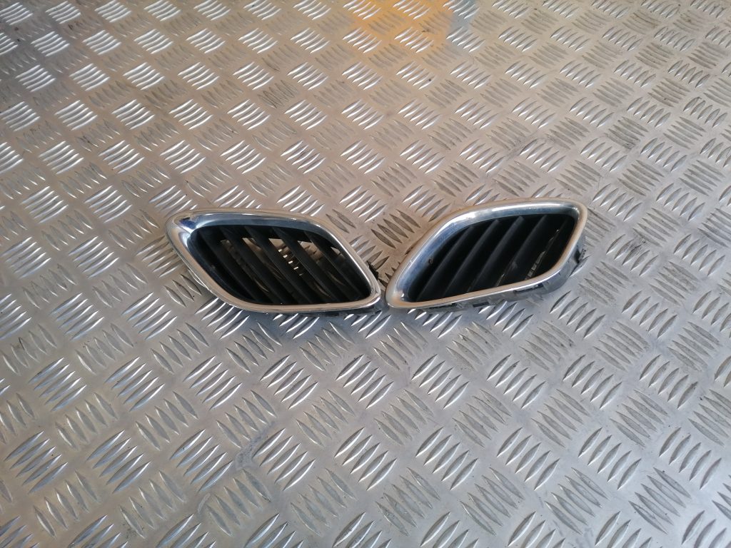 Bufera reste priekš SAAB 9-3 2002