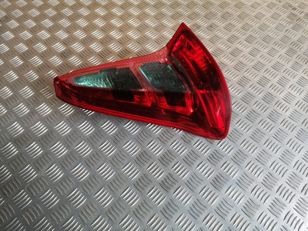 Aizmugurējais kreisais lukturis priekš CITROEN C4 2006