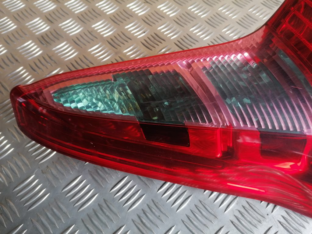 Aizmugurējais kreisais lukturis priekš CITROEN C4 2006