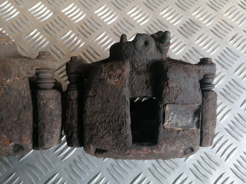 Priekšējais labais suports priekš CITROEN C4 2006 3 Priekšējais labais suports priekš CITROEN C4 2006