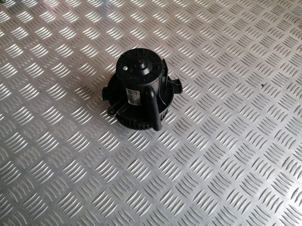 Salona ventilators priekš CITROEN C4 2006