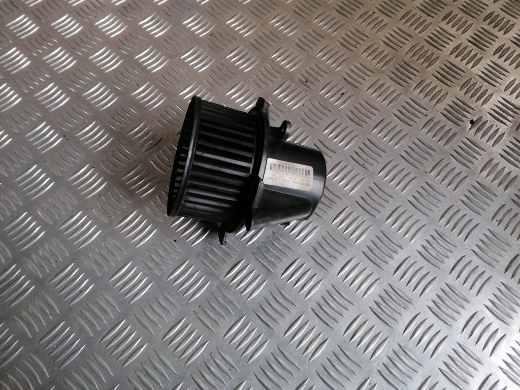 Salona ventilators priekš CITROEN C4 2006