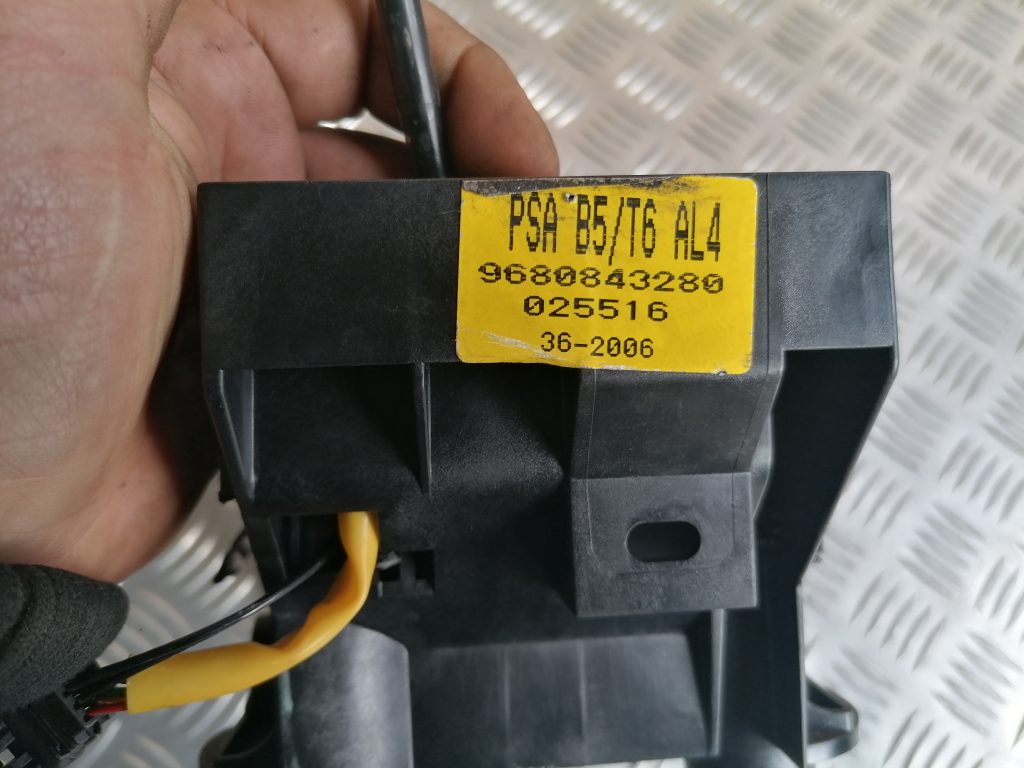 Ātrumu pārslēgšanas slēdzis priekš CITROEN C4 2006 4 Ātrumu pārslēgšanas slēdzis priekš CITROEN C4 2006