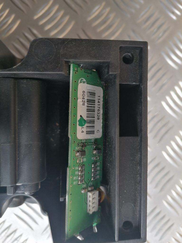 Ātrumu pārslēgšanas slēdzis priekš CITROEN C4 2006 3 Ātrumu pārslēgšanas slēdzis priekš CITROEN C4 2006