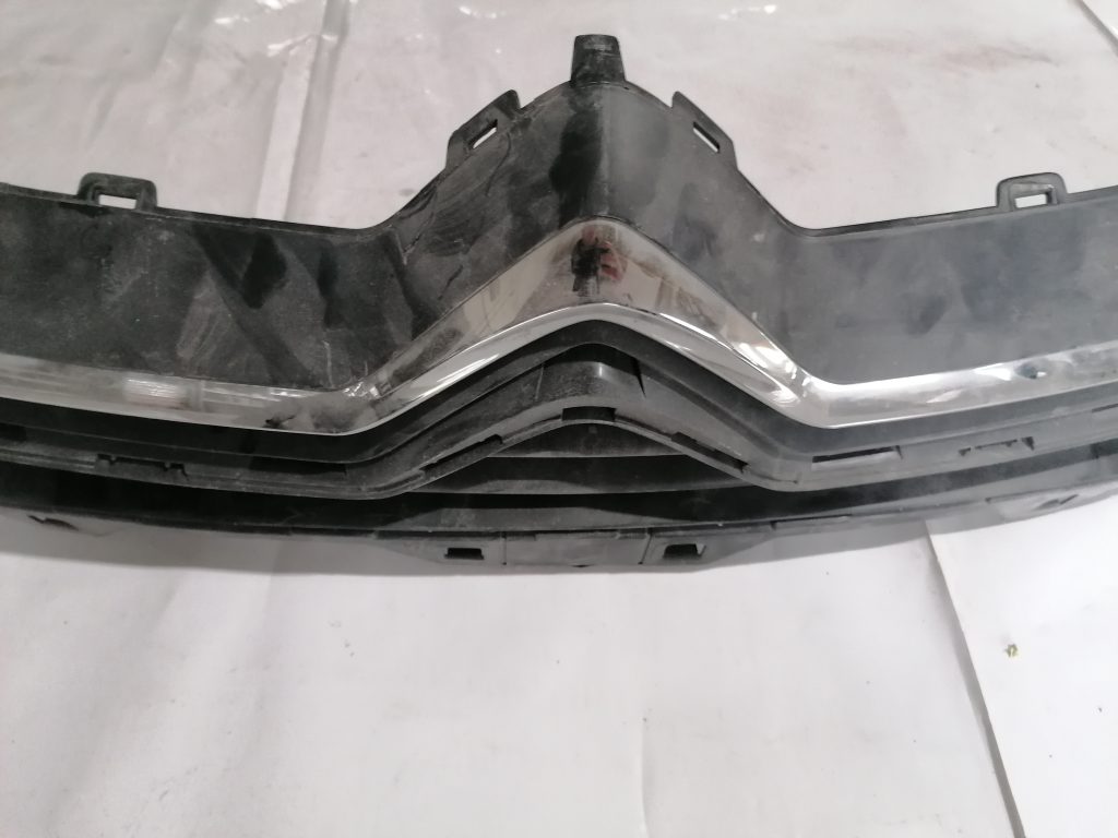 Bufera reste priekš Citroen C4 2011-2016 9687946280