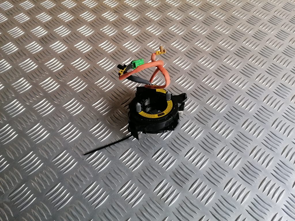 Drošības spilvena slīdgredzens priekš VOLVO C30 2008 TURQUOISE 1 Drošības spilvena slīdgredzens priekš VOLVO C30 2008 TURQUOISE