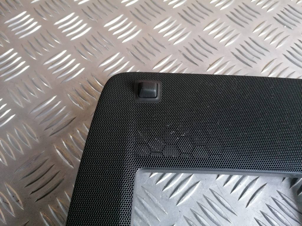 Mērinstrumentu paneļa skaļruņa apdare priekš VOLVO C30 2008 TURQUOISE