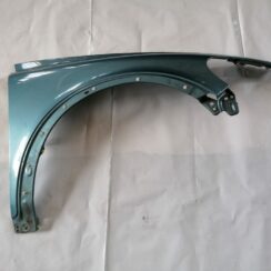 Priekšējais labais spārns priekš VOLVO C30 2008 TURQUOISE