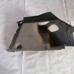 Bagāžnieka nodalījuma sānu apdare priekš VOLVO C30 2008 TURQUOISE